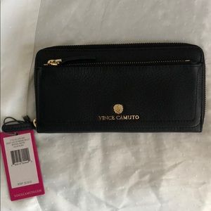 NWT Vince Camuto Wallet